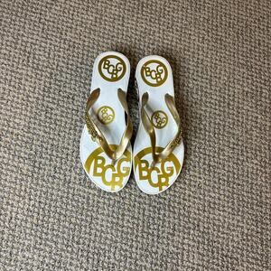 Stunning vintage y2k bedazzled charm white platform flip flops